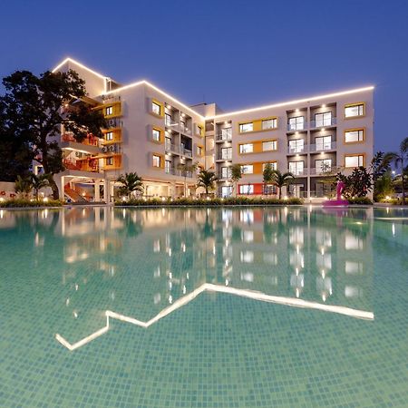 Saavi Suites Daman Luaran gambar