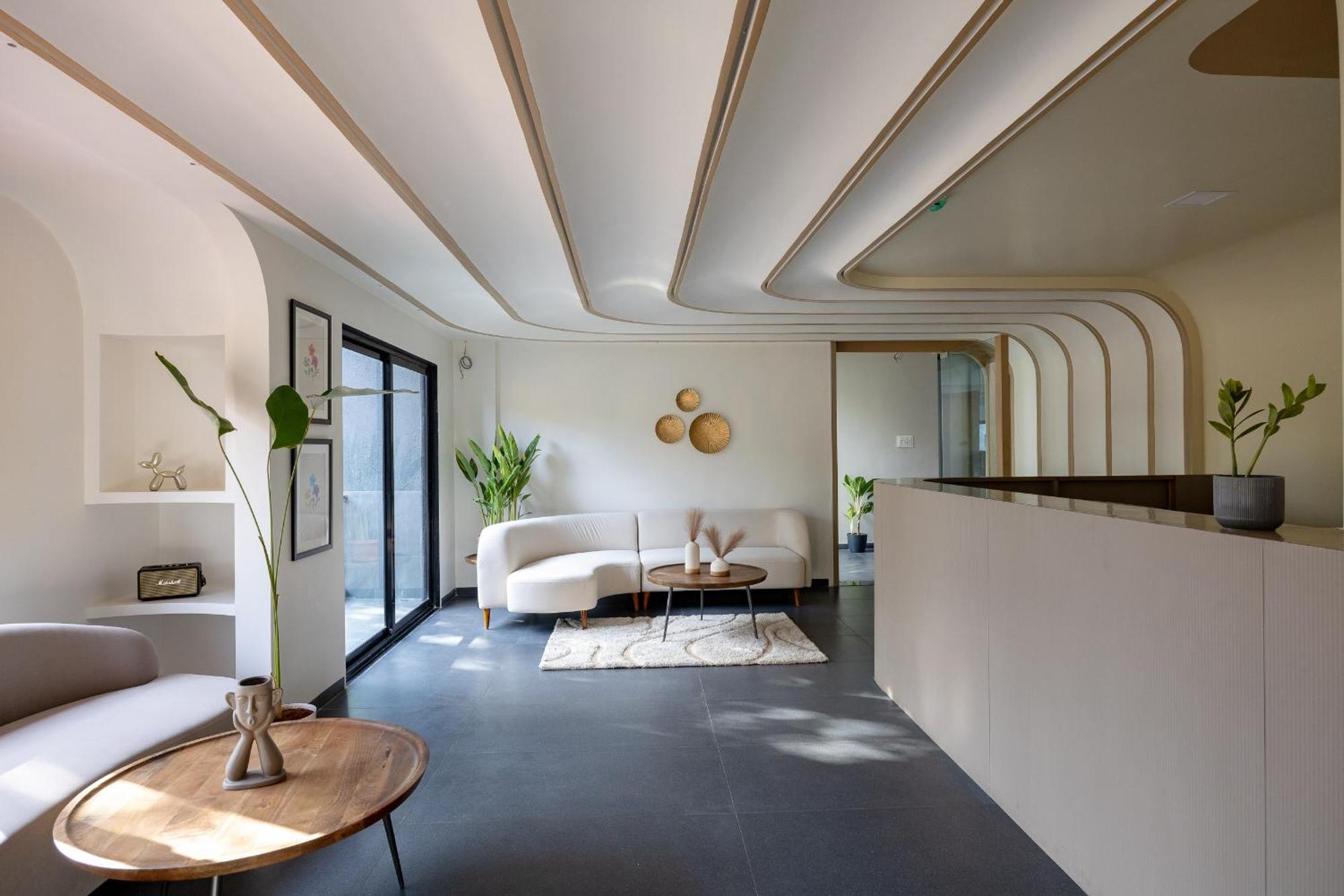 Saavi Suites Daman Luaran gambar
