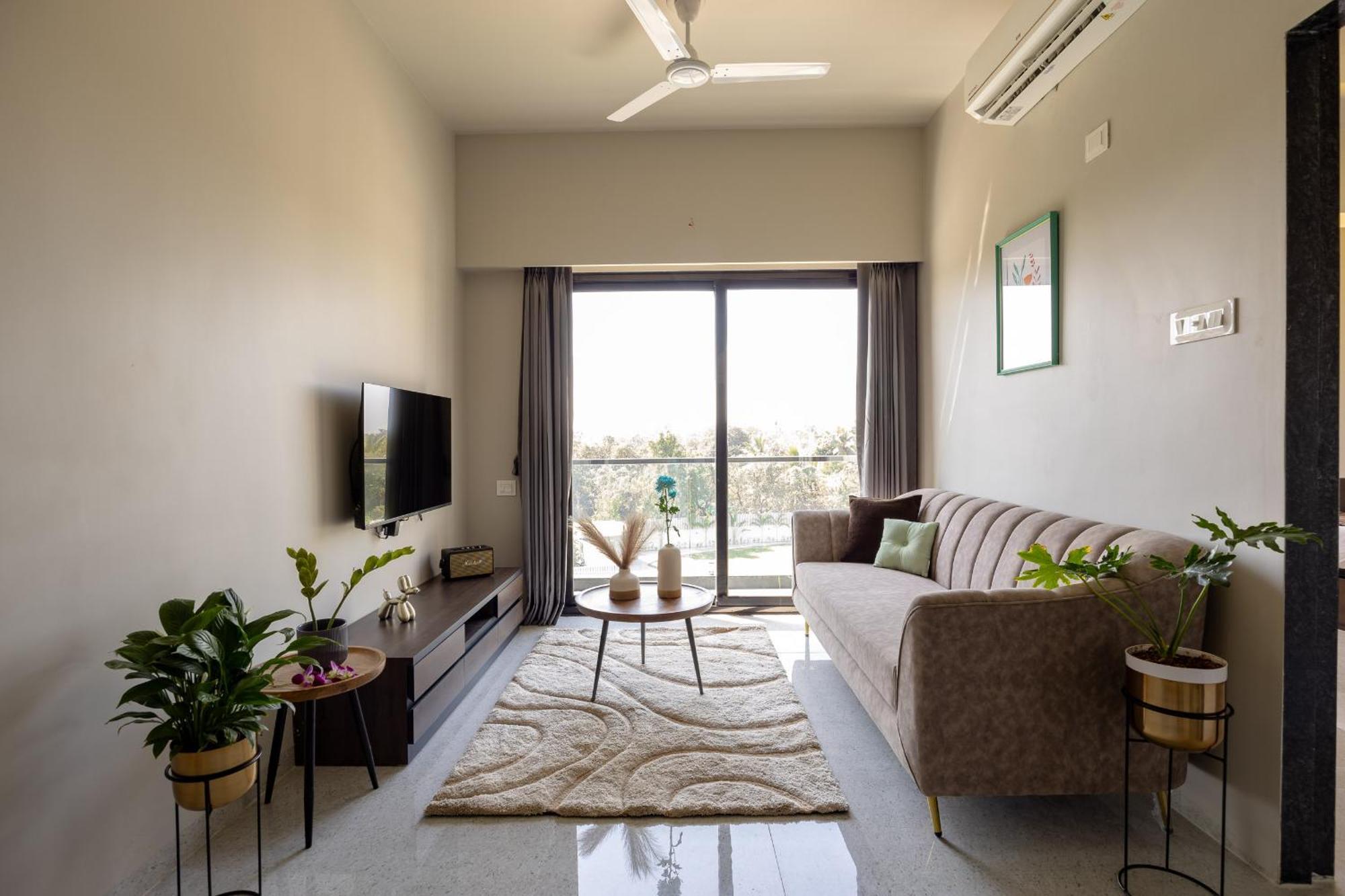 Saavi Suites Daman Luaran gambar